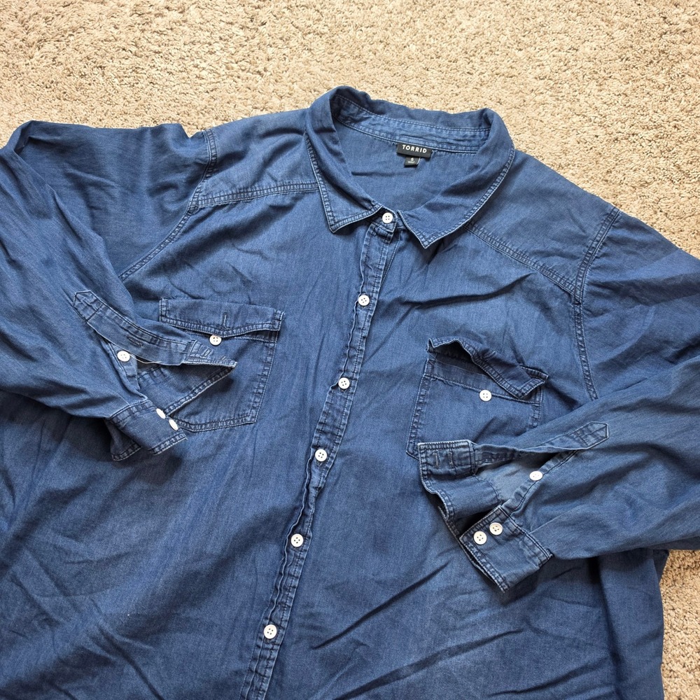 Torrid Denim Shirt Women Size 5 Blue Cotton Chambray Western Button Down Ladies
